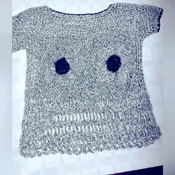 🔥6/$20. Rare unique Crochet/knitmedium grey black white - Picture 1 of 7